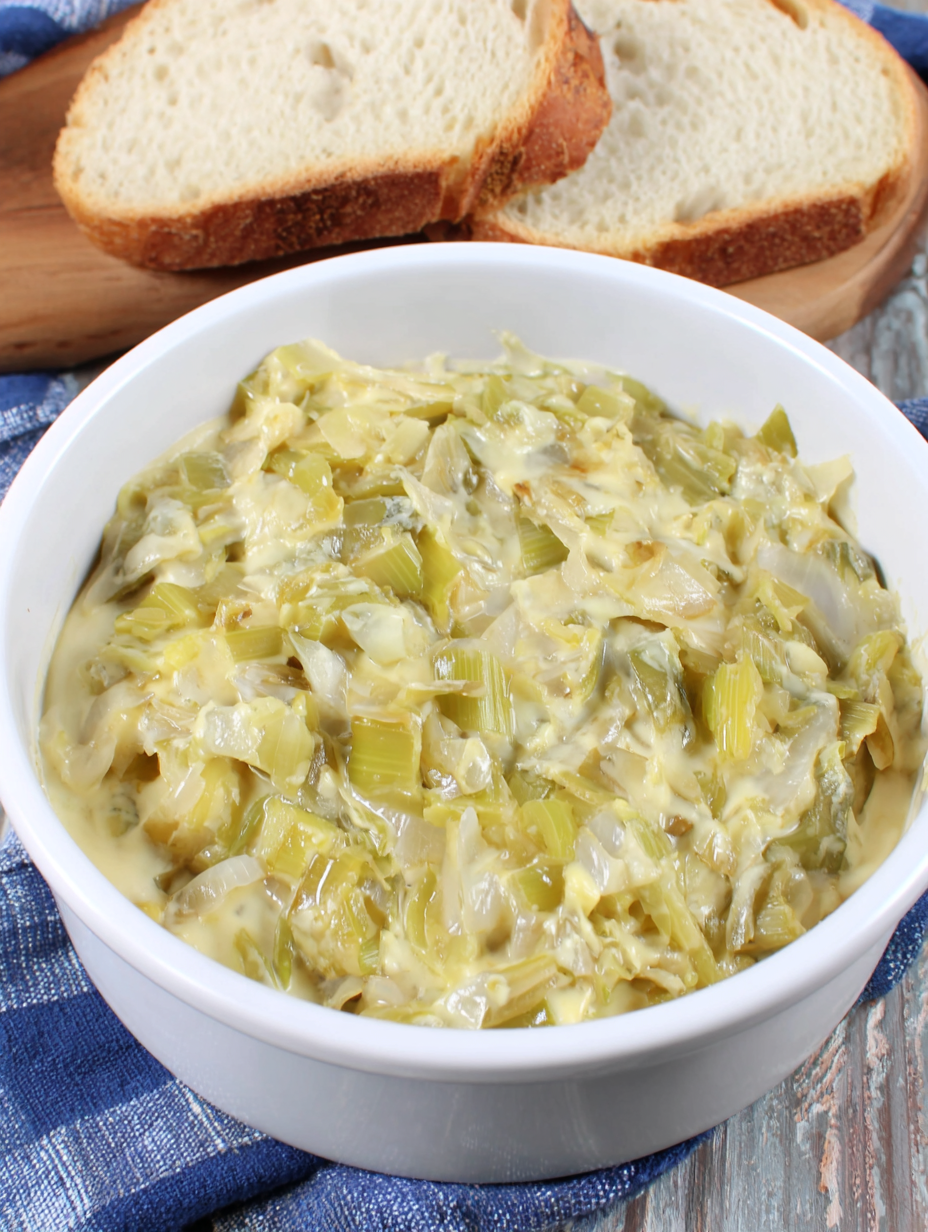 Poireaux coupés et fondus dans une poêle